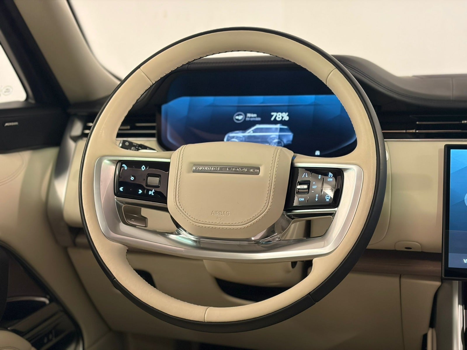 Land Rover – Range Rover