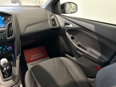 Ford Focus EcoBoost ST-Line stc.