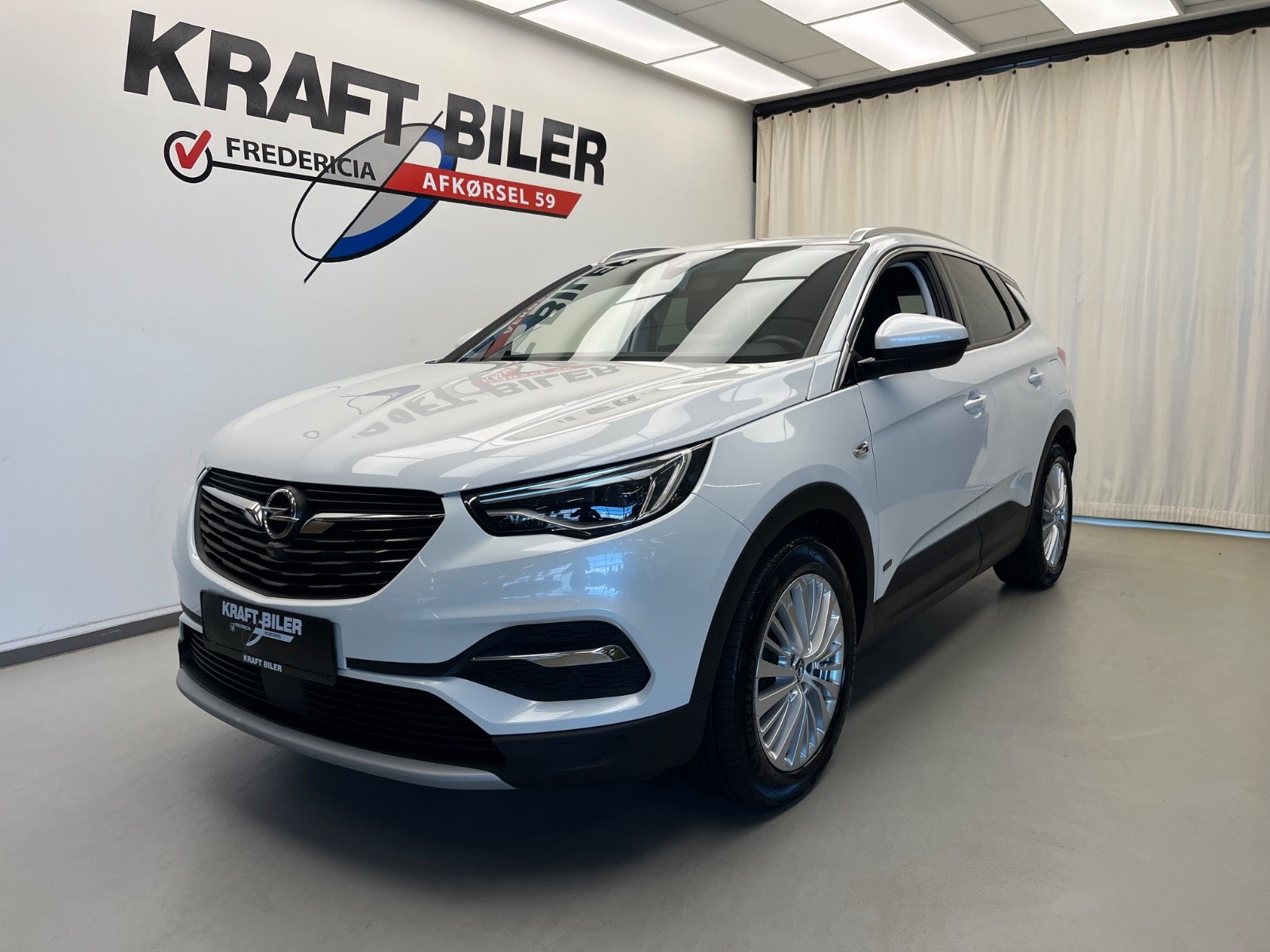 Billede af Opel Grandland X 1,6 Hybrid Innovation aut.