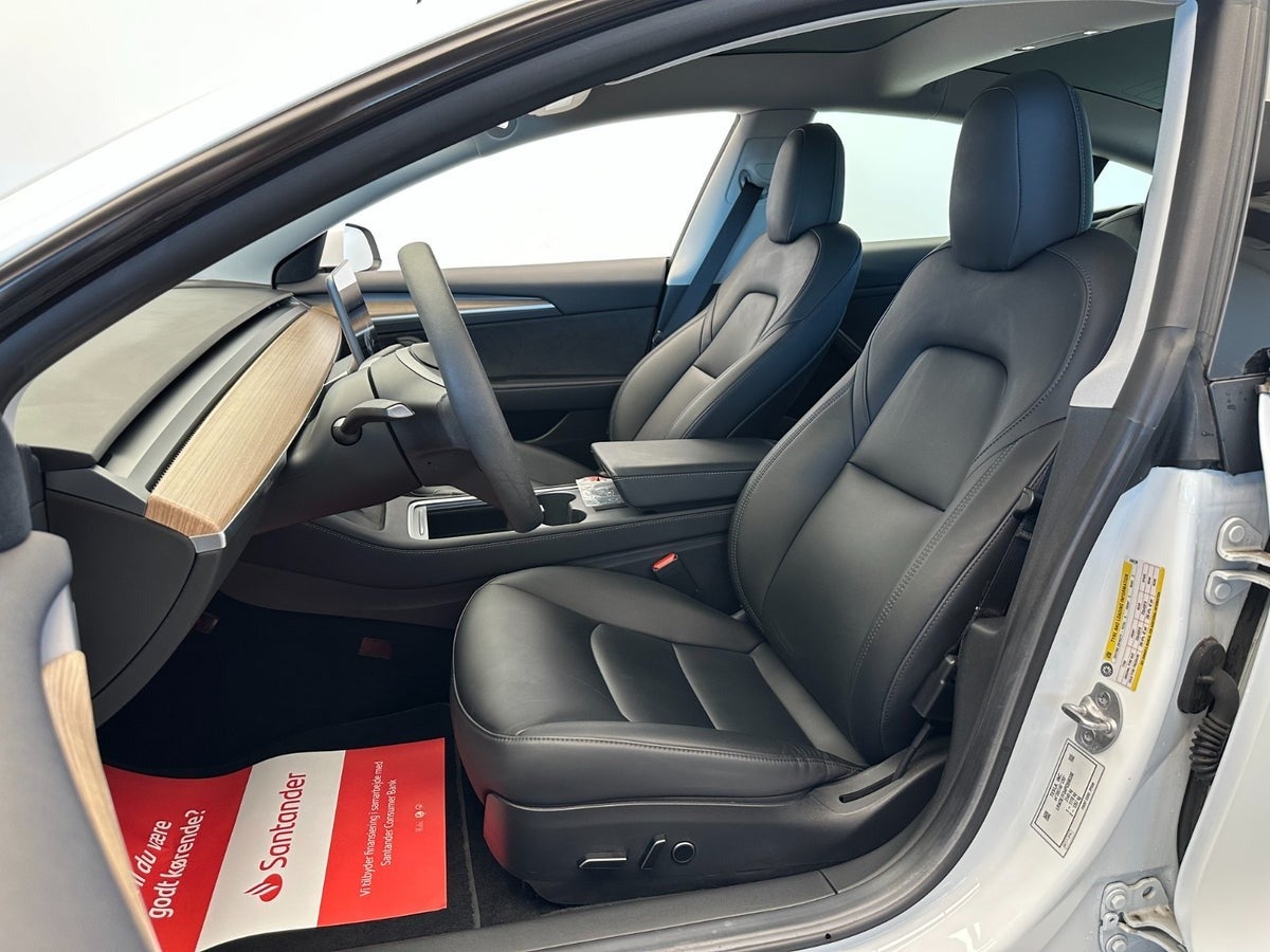 Billede af Tesla Model 3  RWD