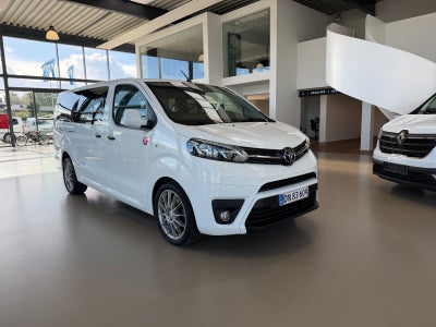 Toyota ProAce Verso 2,0 D 120 Medium Combi aut. 5d