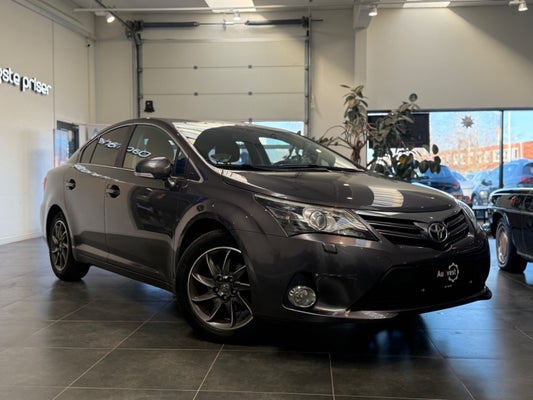Toyota Avensis VVT-i T1 Benzin drivmiddel 133000 Km. 2012 Modelår