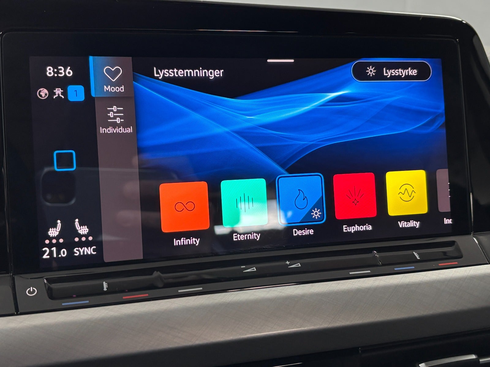 Billede af VW Golf VIII 1,5 eTSi 130 Life Variant DSG