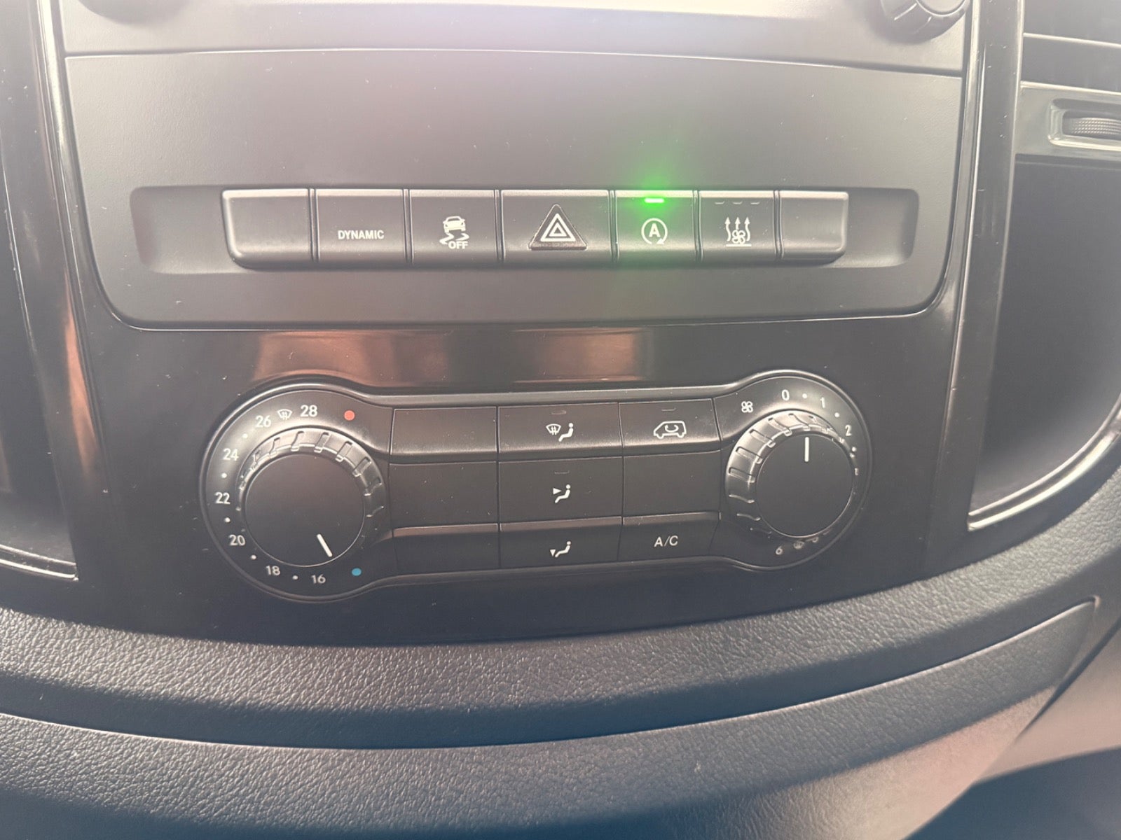 Billede af Mercedes Vito 114 2,0 CDi Complete aut. L RWD