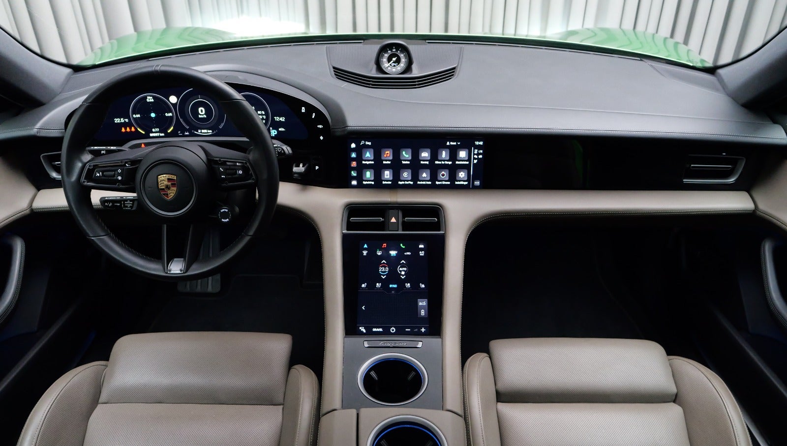 Porsche Taycan 4S Performance+ Cross Turismo