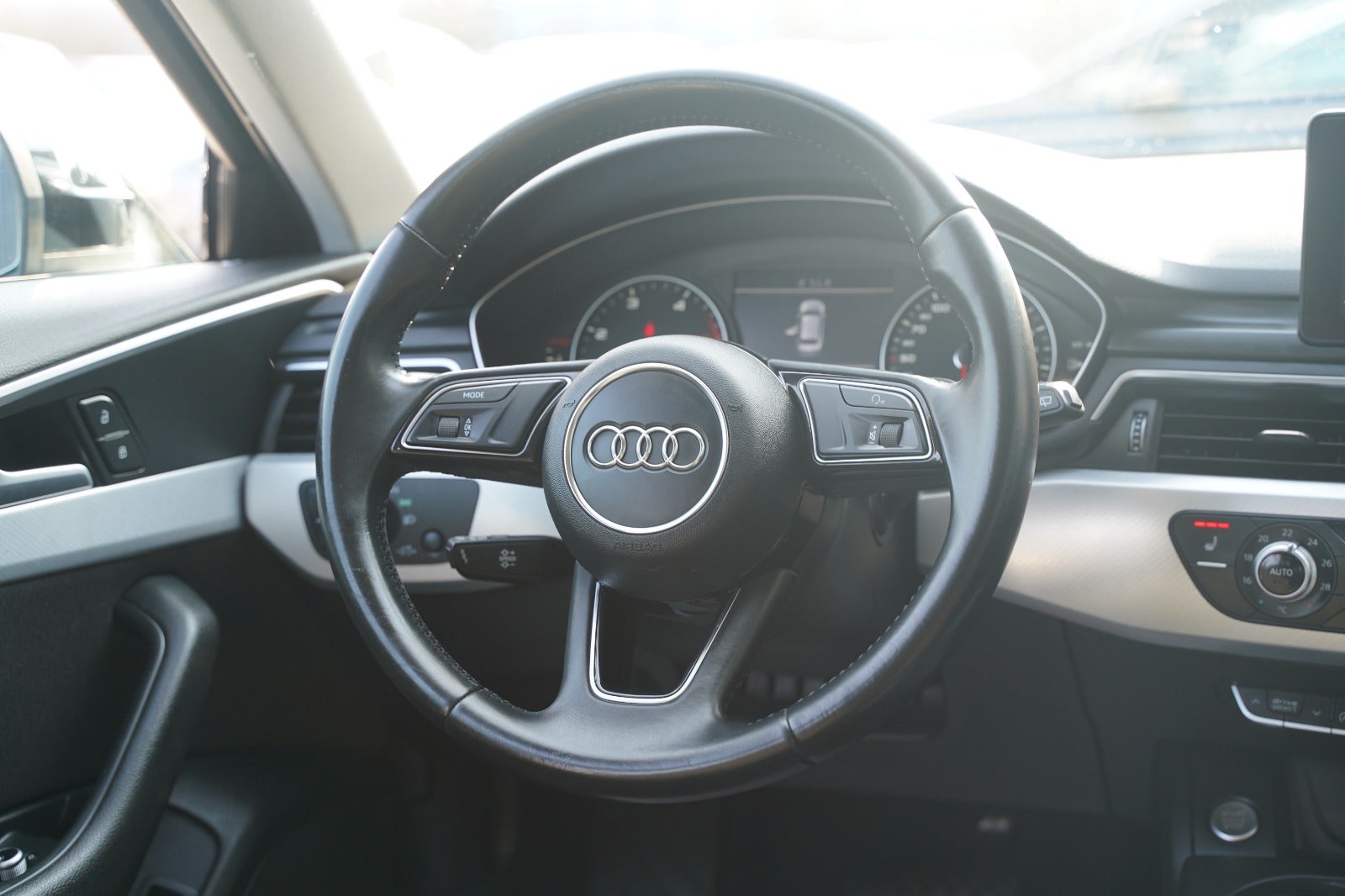 Billede af Audi A4 3,0 TDi 218 Sport Avant quattro S-tr