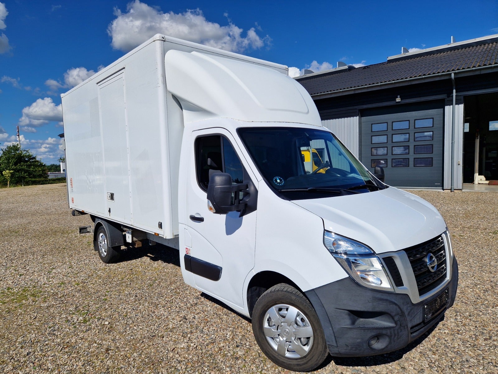 Billede af Nissan NV400 2,3 dCi 145 Alukasse m/lift