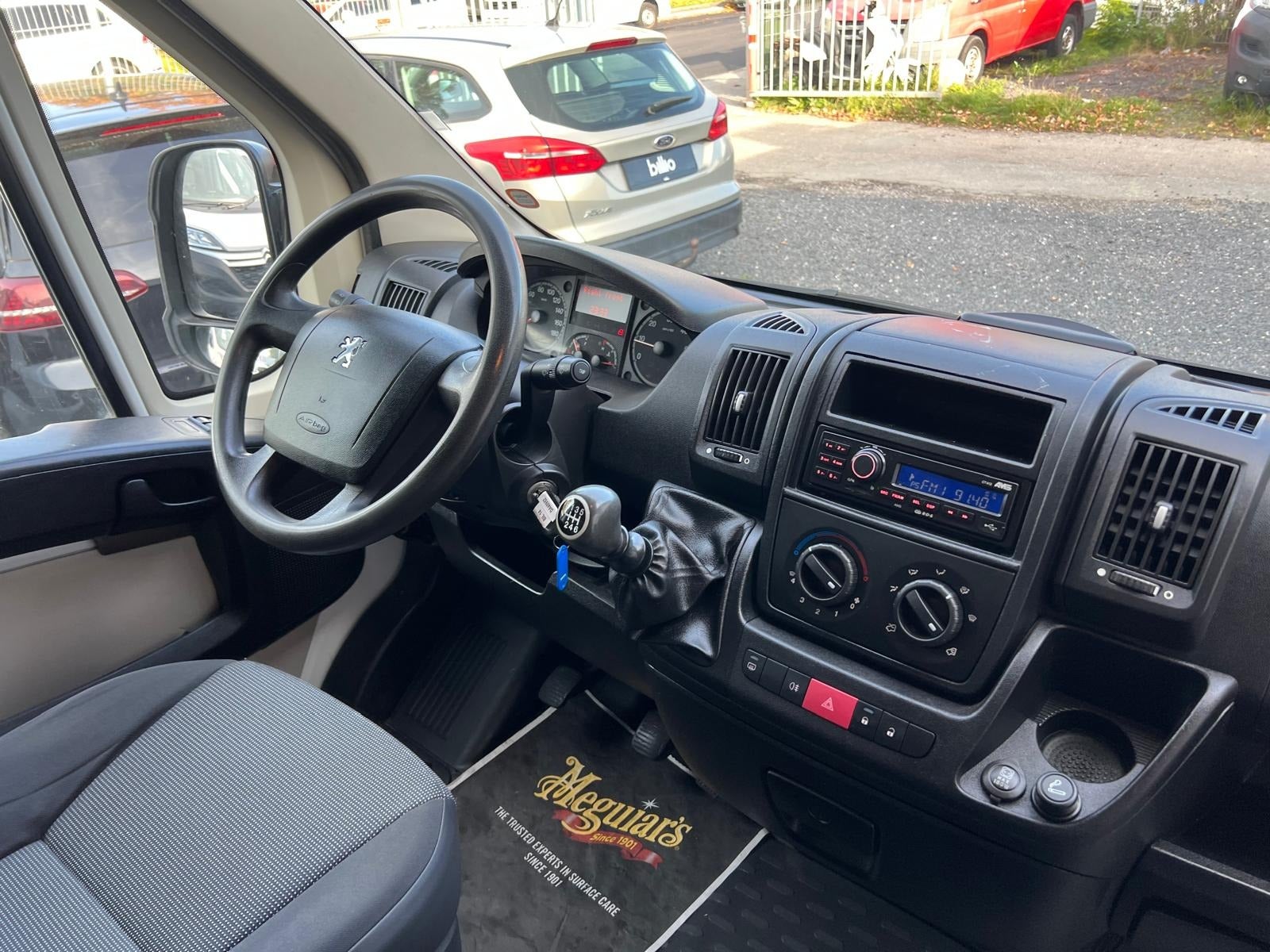 Peugeot Boxer 330 HDi 110 Kassevogn L1H1