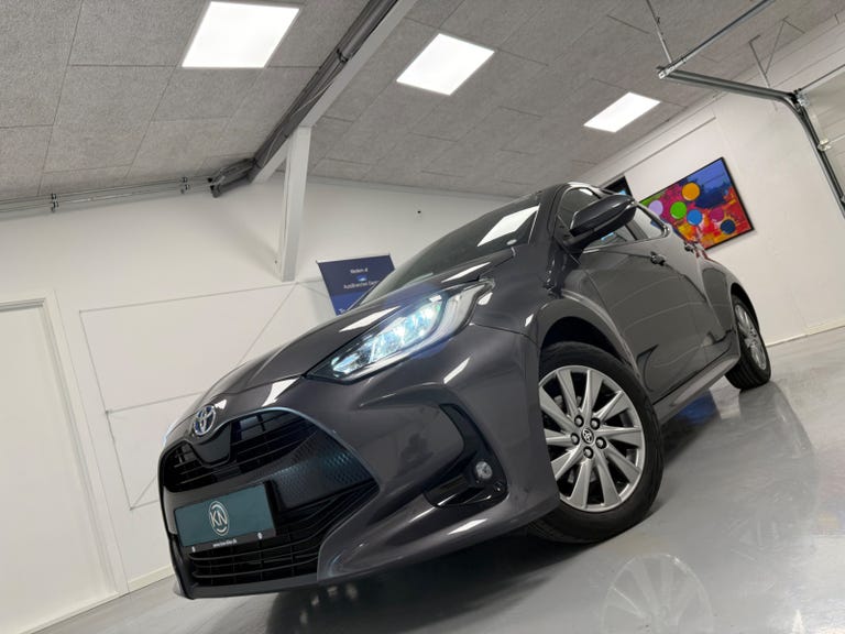 Toyota Yaris Hybrid Active Tech e-CVT