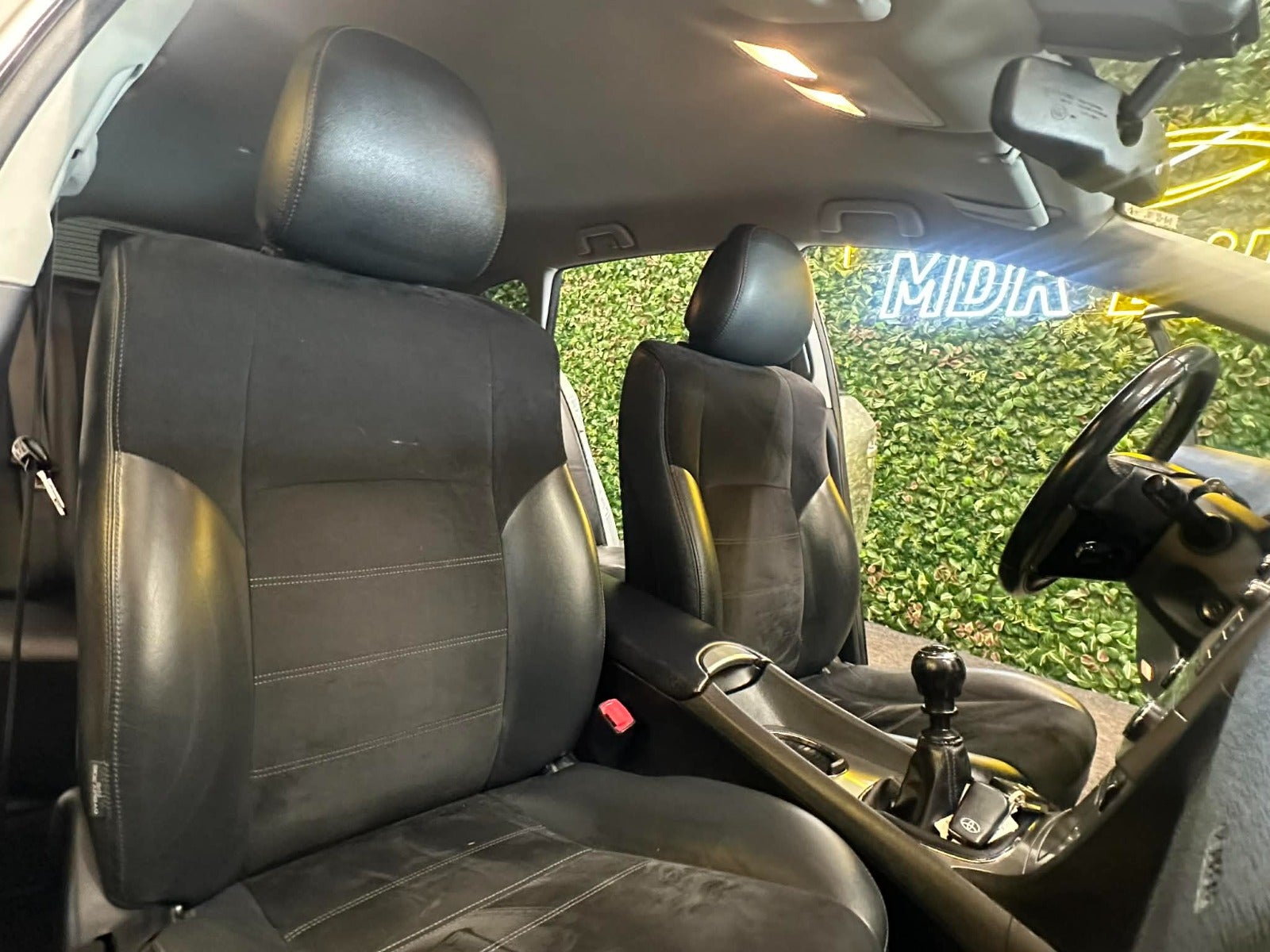 Billede af Toyota Avensis 1,8 VVT-i T2 Premium stc.