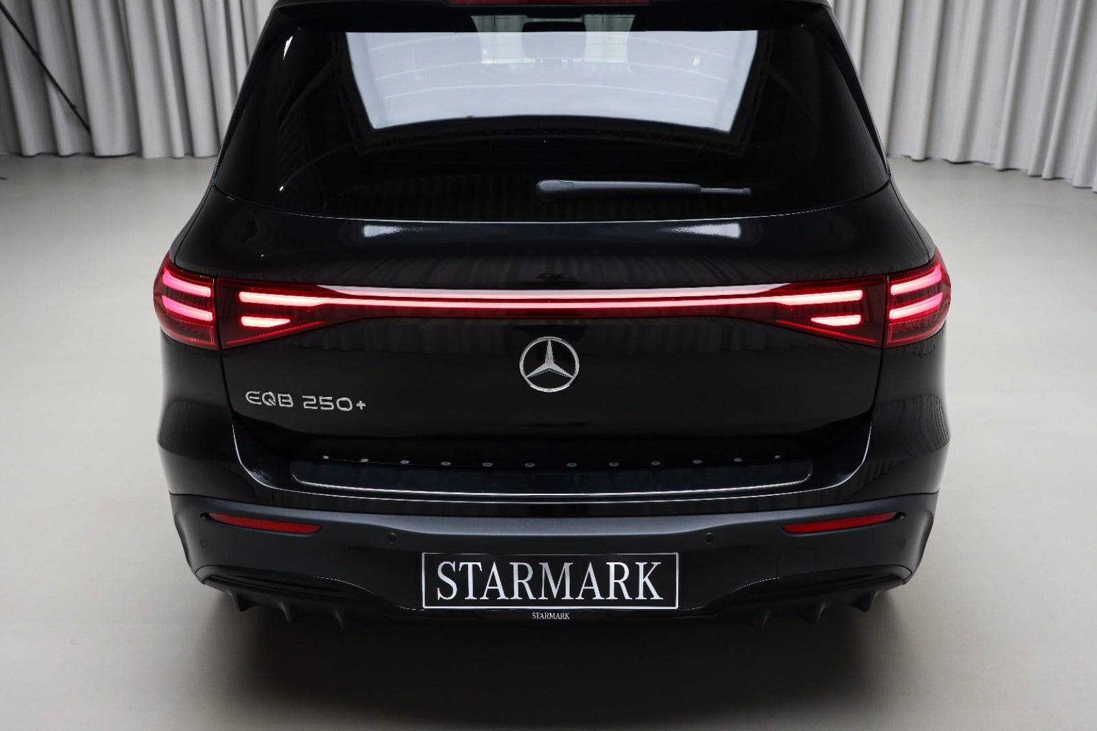 Mercedes-Benz EQB 250+