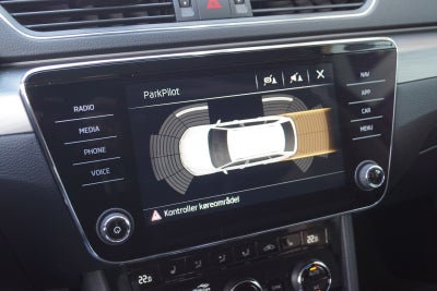 Skoda Superb TSi 180 Business Executive Combi DSG