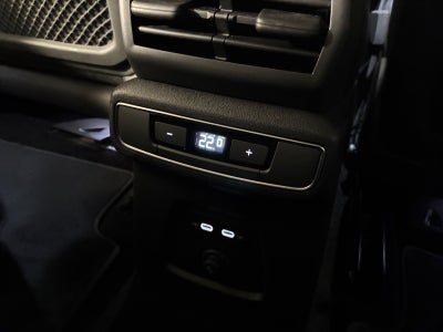 Audi Q4 e-tron Ultra S-line Van