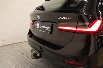 BMW 330e Touring Sport Line aut.