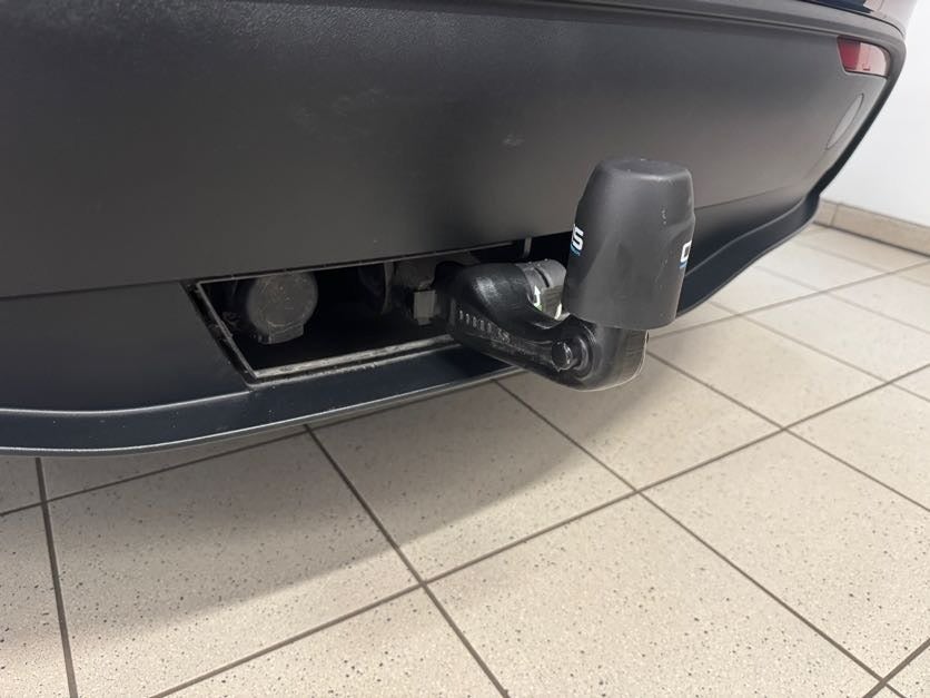 Tesla Model Y Long Range RWD