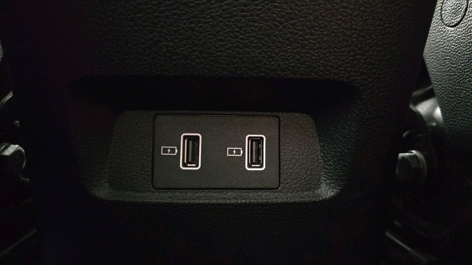 MG EHS PHEV Luxury
