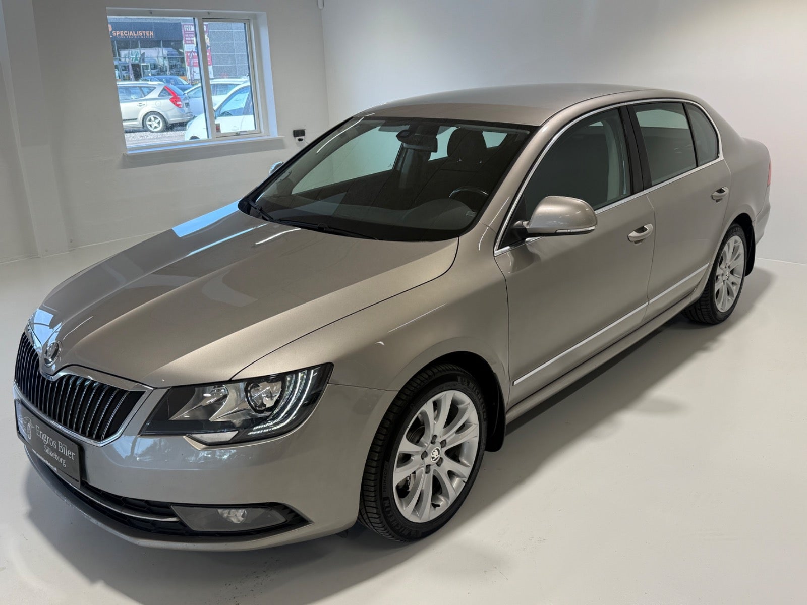 Skoda Superb TSi 160 Elegance DSG