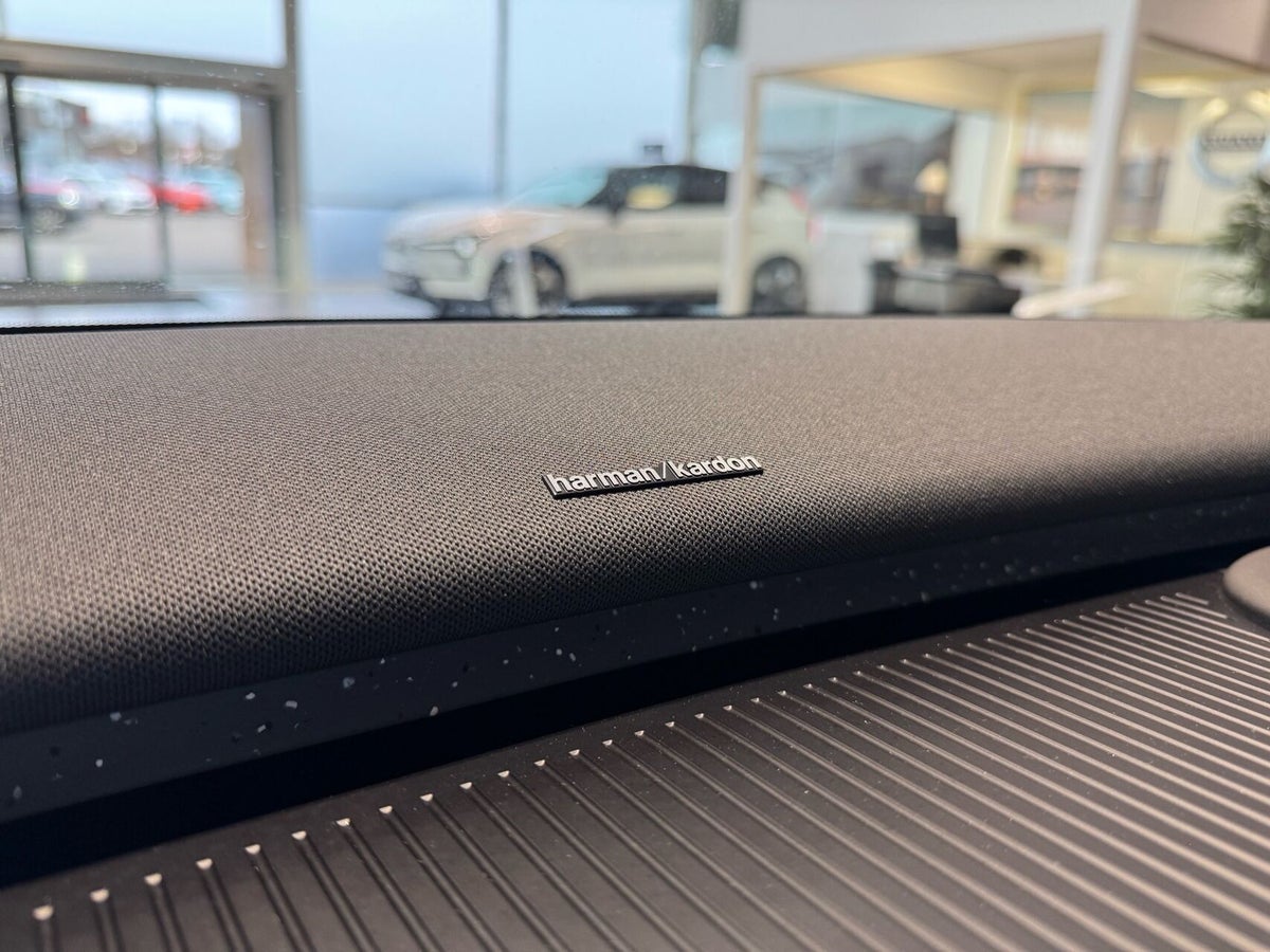 Volvo EX30 Twin Performance Ultra billede 16