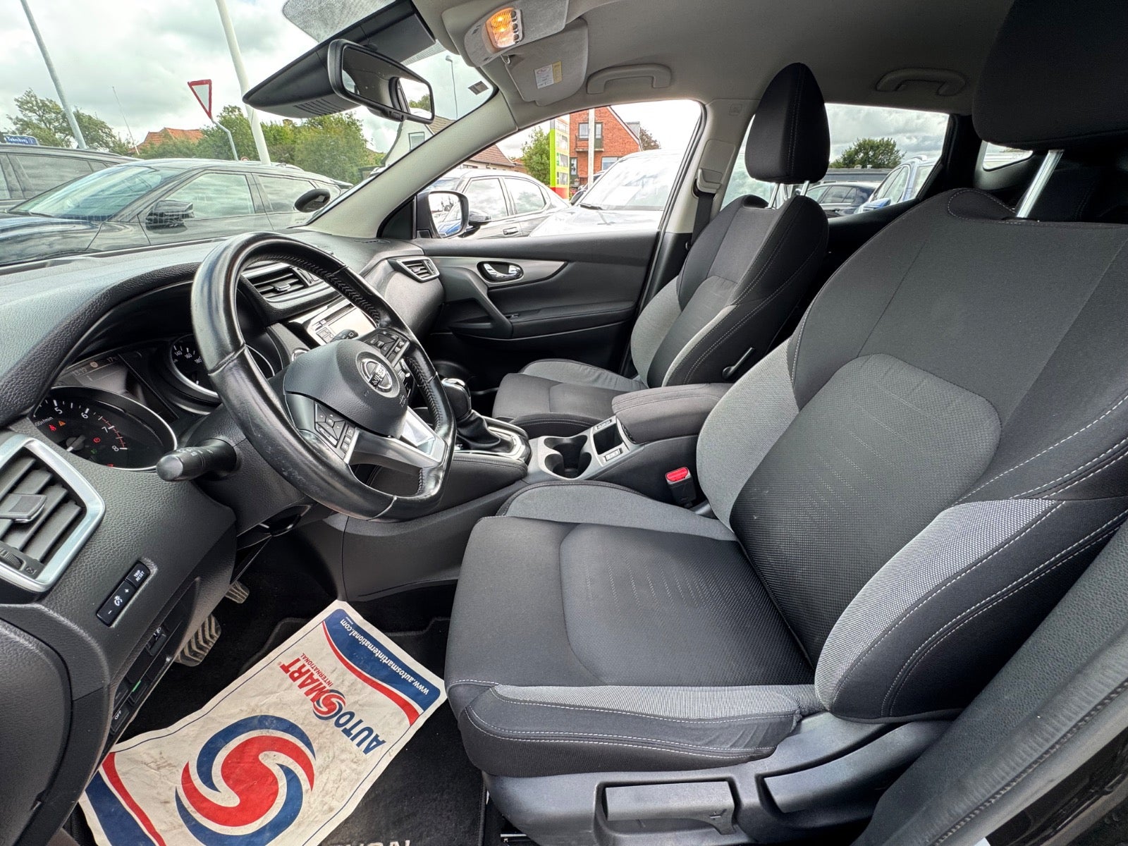 Billede af Nissan Qashqai 1,2 Dig-T 115 N-Connecta X-tr.