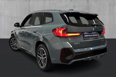 BMW iX1 xDrive30 M-Sport BMW iX1 xDrive30 M-Sport - 2