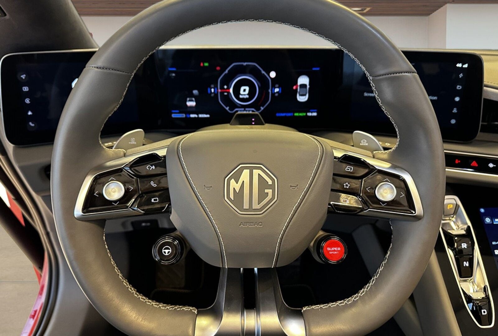 MG Cyberster Trophy Long Range