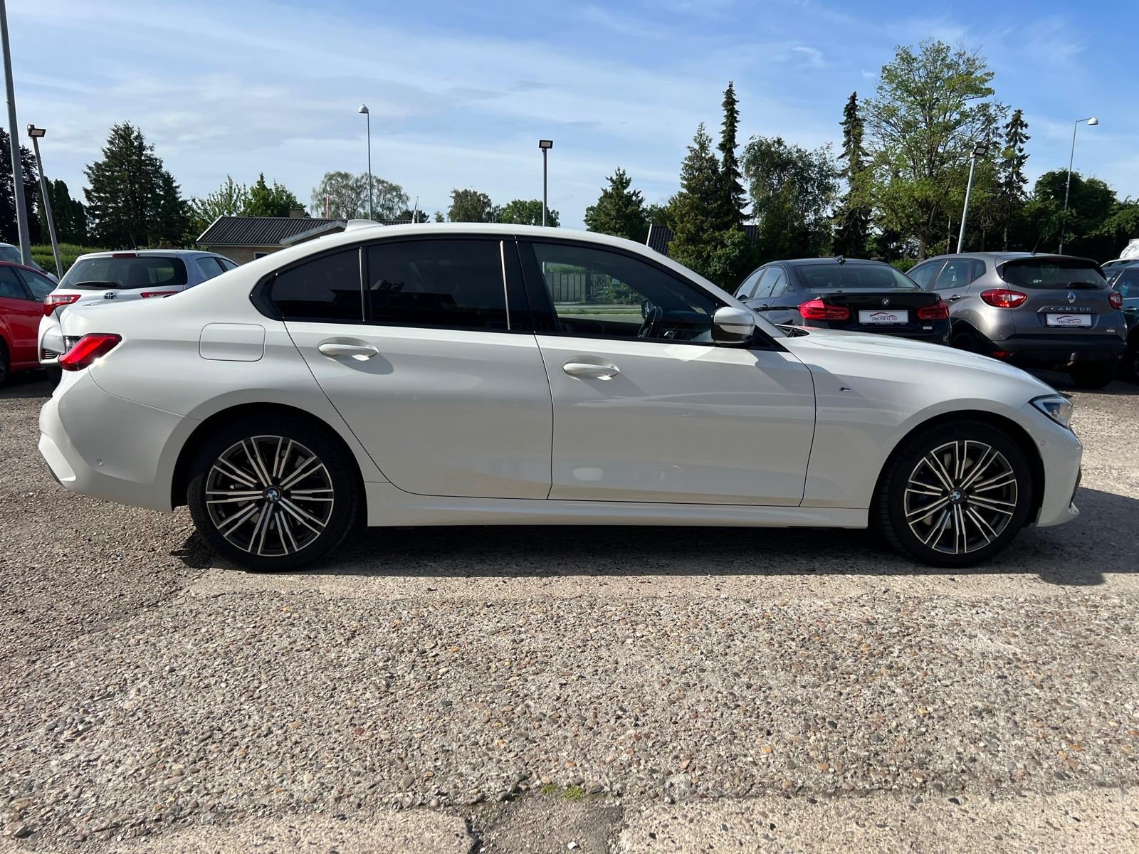 BMW 330e 2019