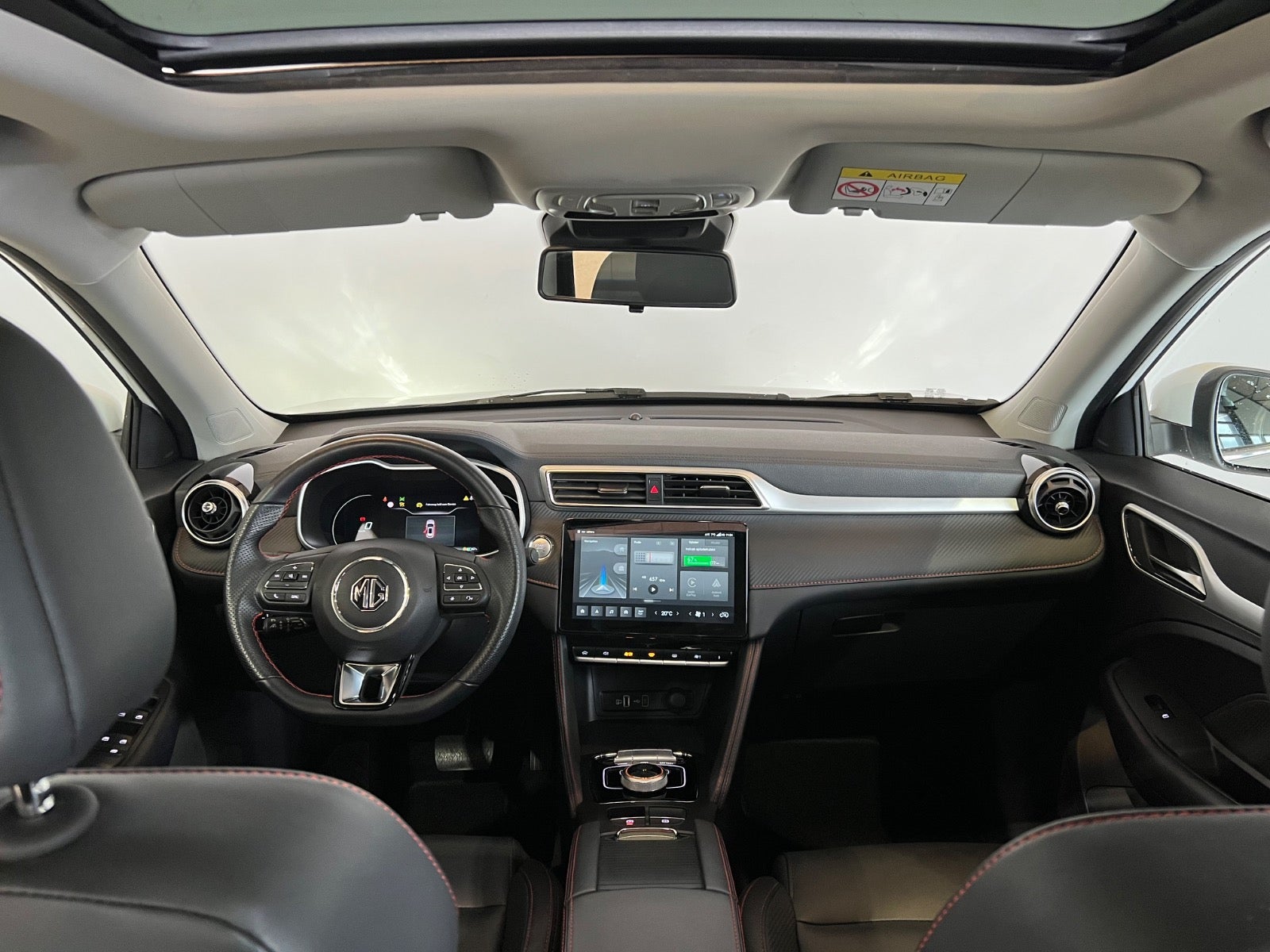 MG ZS Luxury