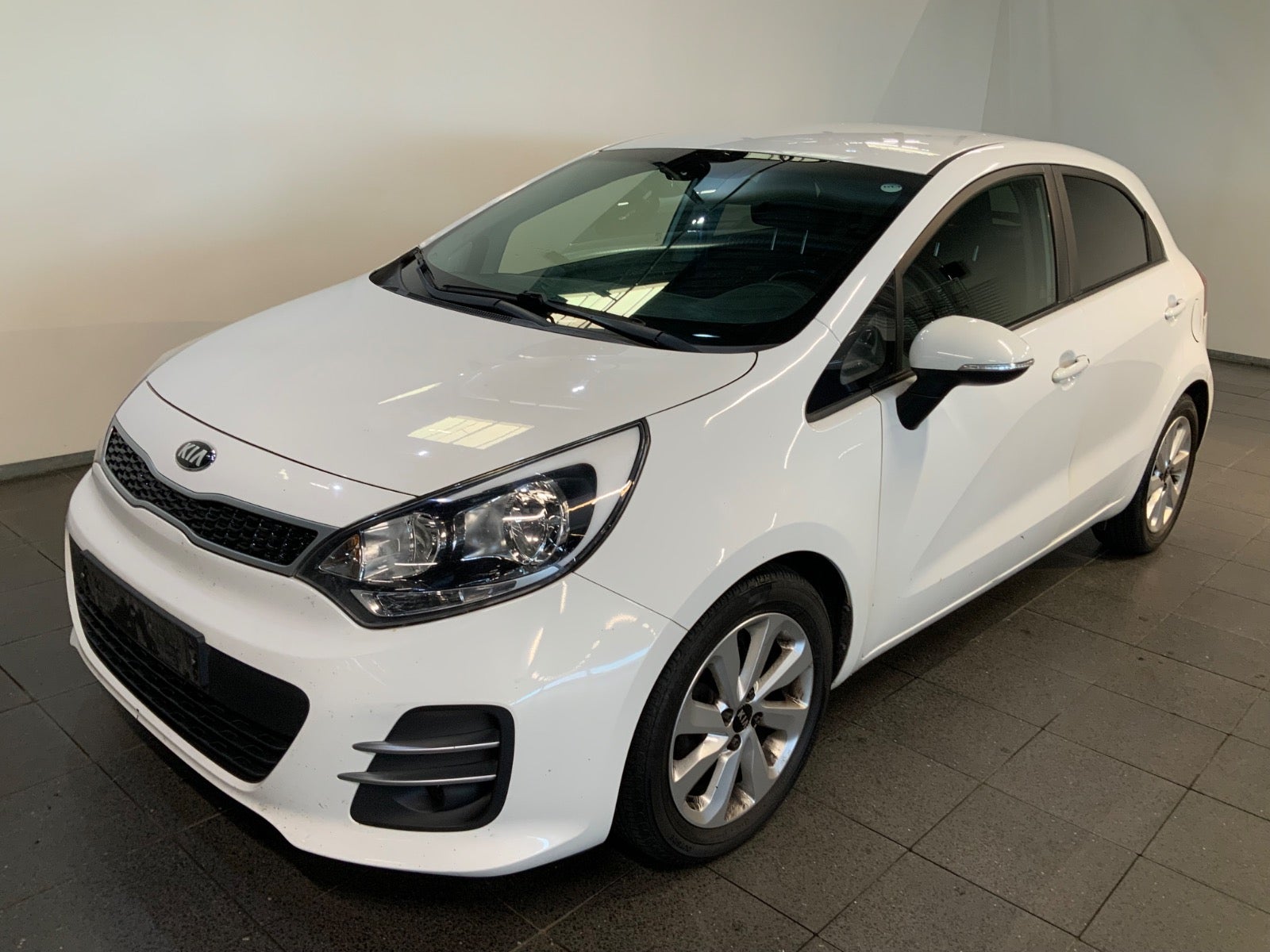 Kia Rio (1/8)