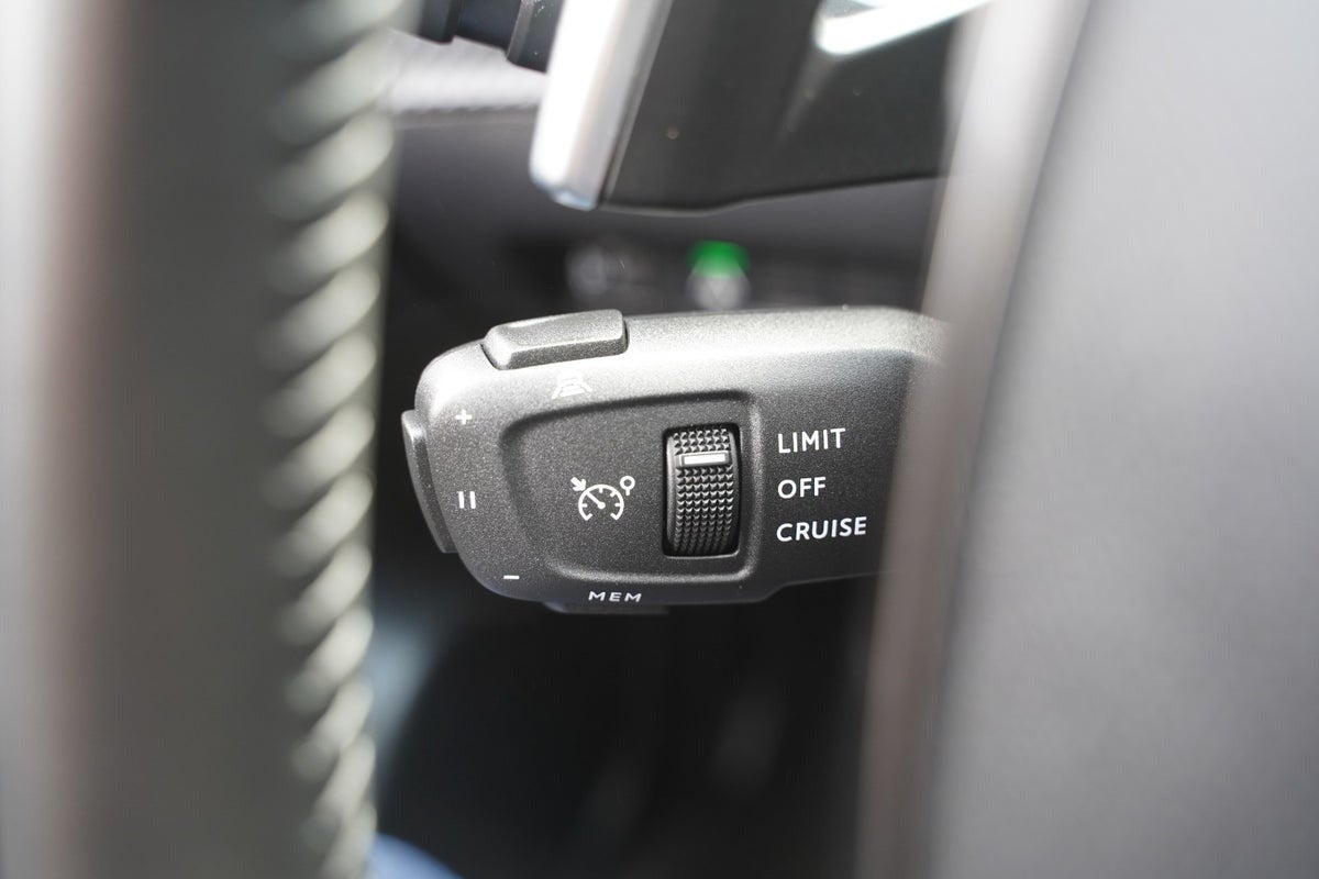 Billede af Peugeot 2008 1,2 PureTech 130 Allure EAT8