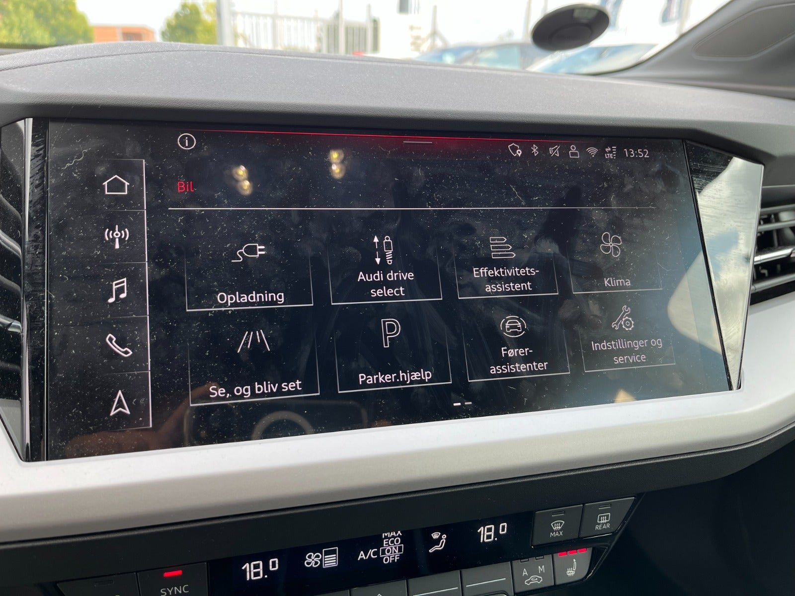 Billede af Audi Q4 e-tron 45 edition S-line