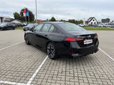 BMW i5 eDrive40 Fully Charged M-Sport