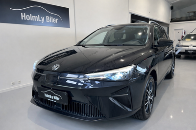 MG MG5 Luxury