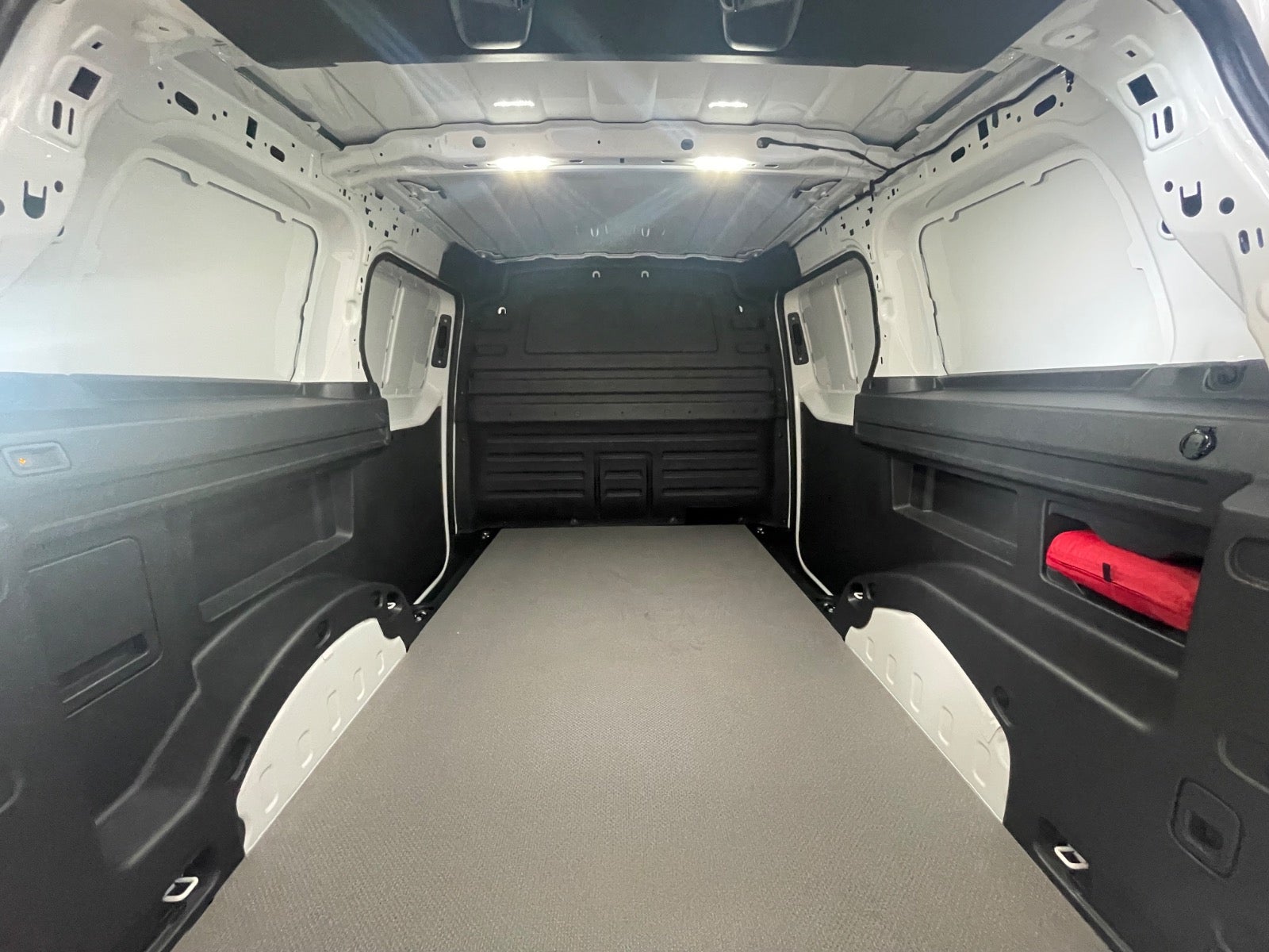 VW ID.Buzz Cargo Comfort+ 4Motion