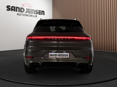 Porsche Cayenne E-Hybrid Tiptr. Van