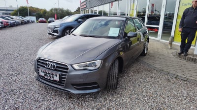 Audi A3 1,4 TFSi 150 Ambition Sportback Benzin modelår 2015 km 128000 Gråmetal ABS airbag servostyri