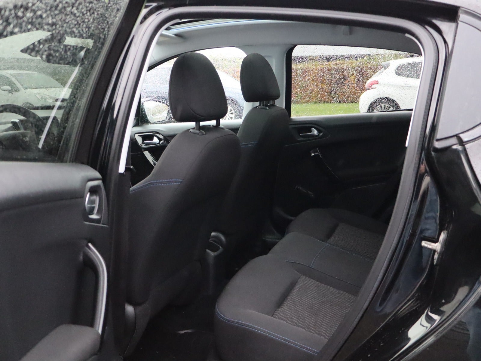 Billede af Peugeot 208 1,5 BlueHDi 100 Allure+