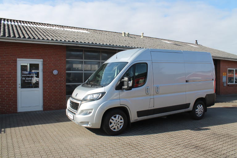 Peugeot Boxer 335 BlueHDi 165 L2H2 Ultimate