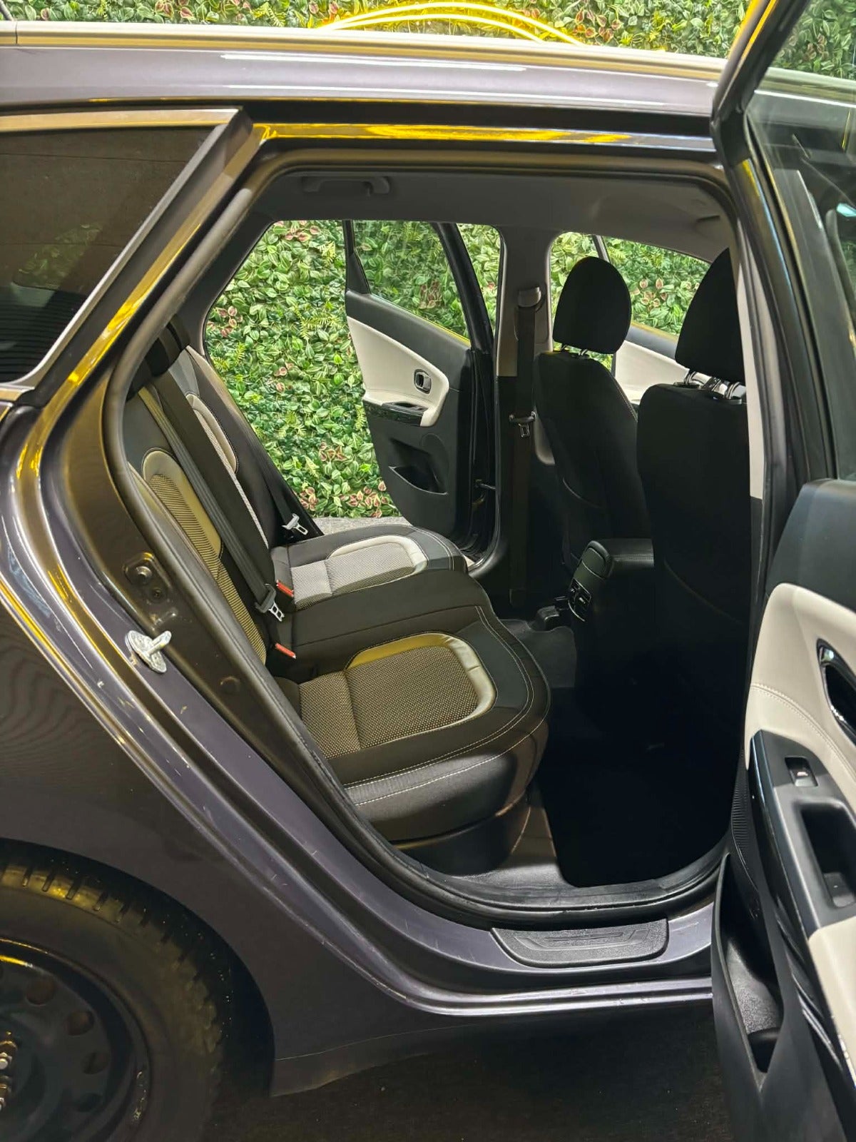 Billede af Kia Ceed 1,6 CRDi 128 Platinium Edition SW