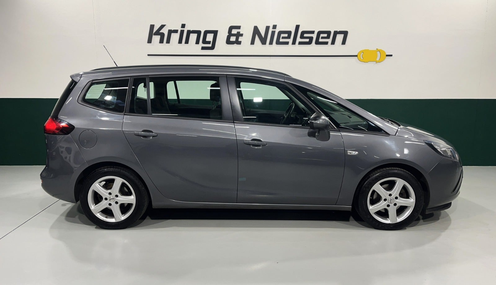 Opel Zafira Tourer 2016