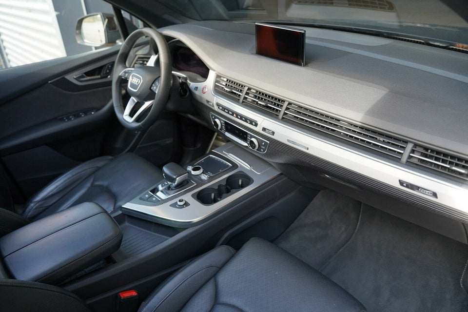 Audi SQ7 TDi quattro Tiptr. 7prs