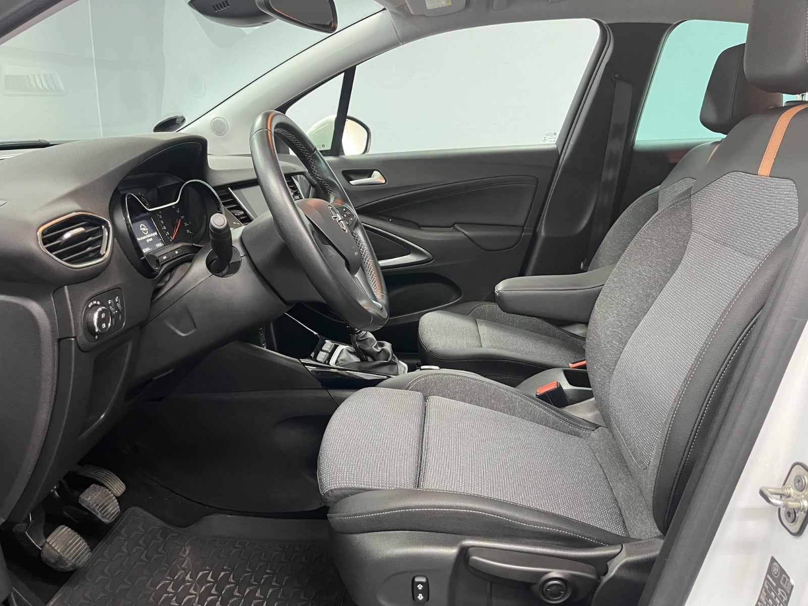 Billede af Opel Crossland 1,2 T 110 Sport