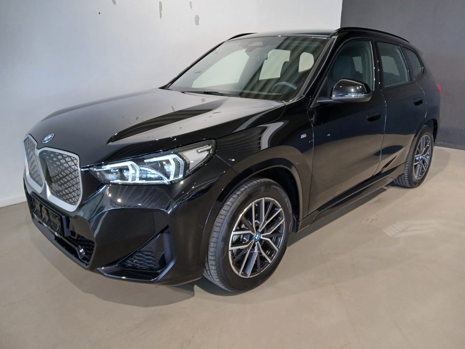 BMW iX1 xDrive30 M-Sport Premium