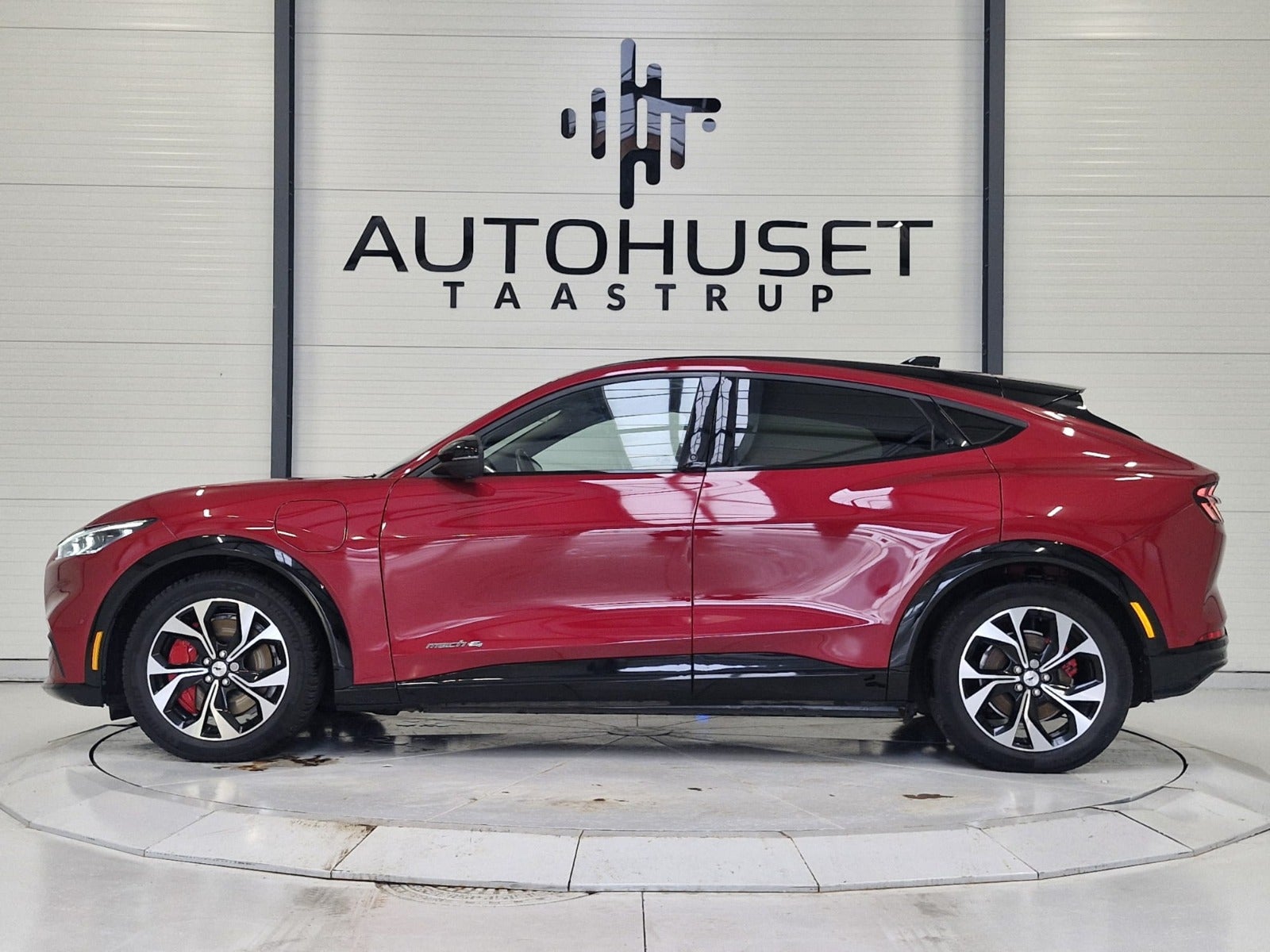 Billede af Ford Mustang Mach-E 75 Premium Standard Range AWD