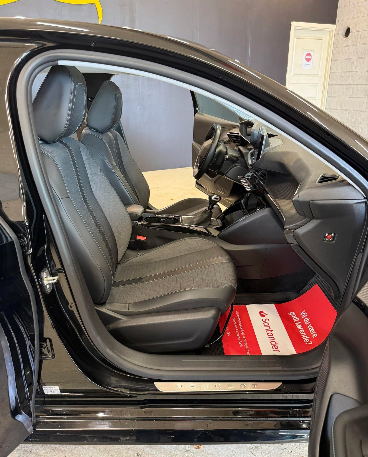 Billede af Peugeot 208 1,2 PureTech 100 Edition:210+
