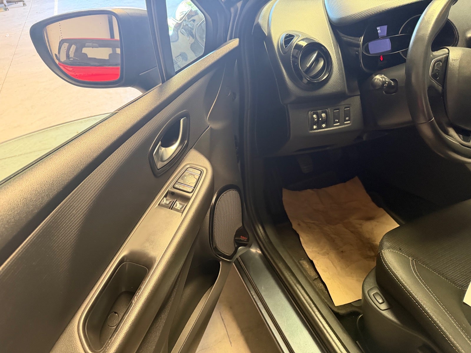 Renault Clio IV dCi 75 Expression Sport Tourer - billede 7