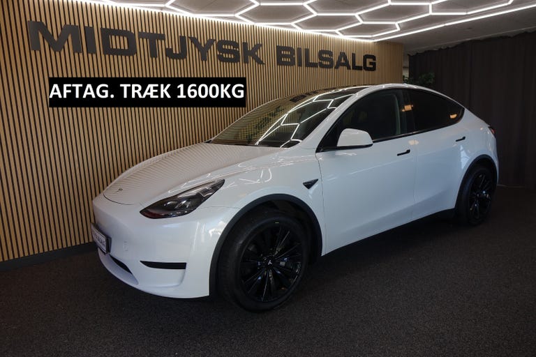Tesla Model Y RWD