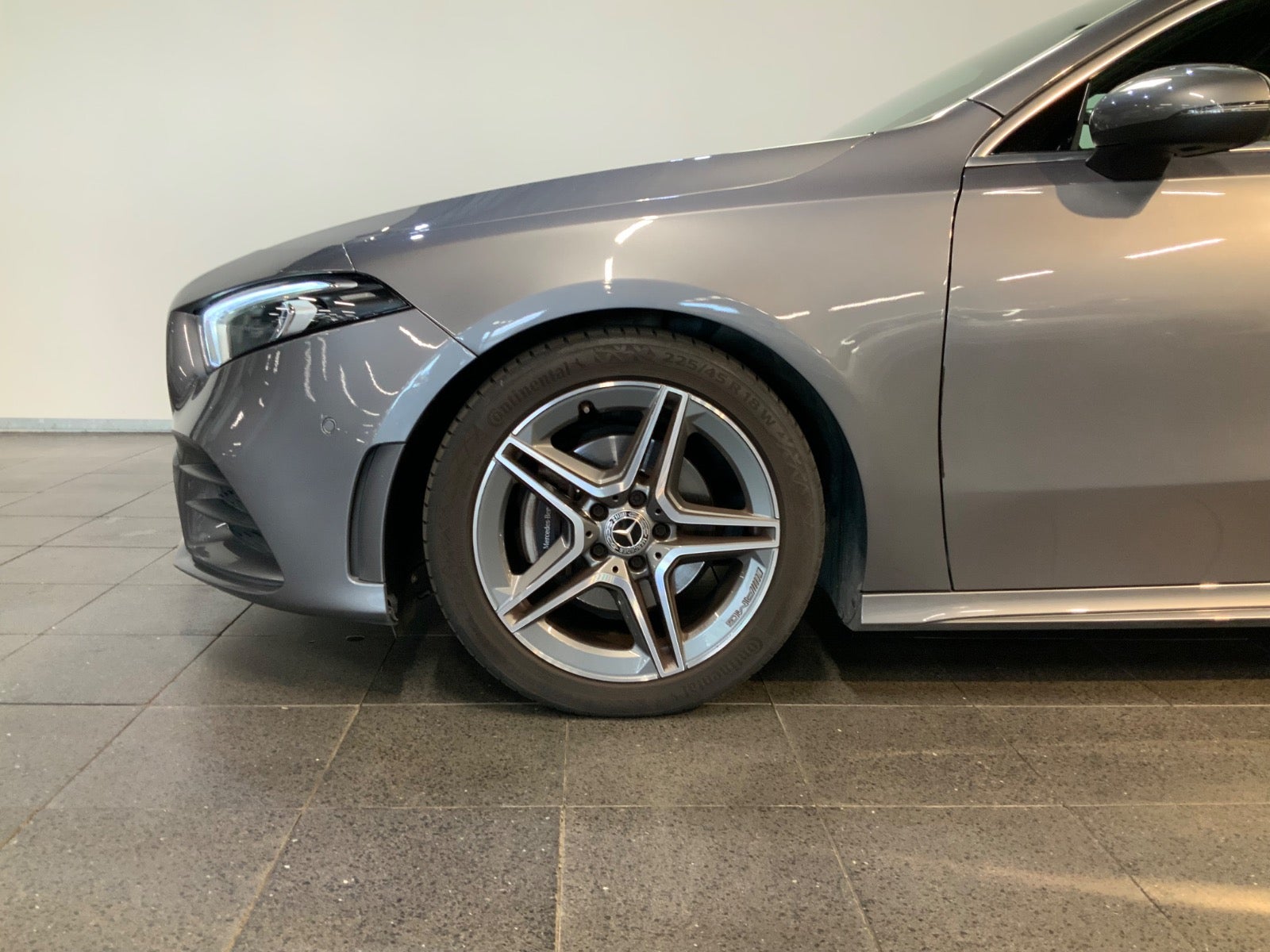 Mercedes-Benz A 200