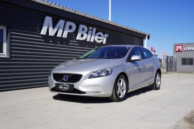 Volvo V40 1,6 D2 115 Kinetic Drive-E 5d