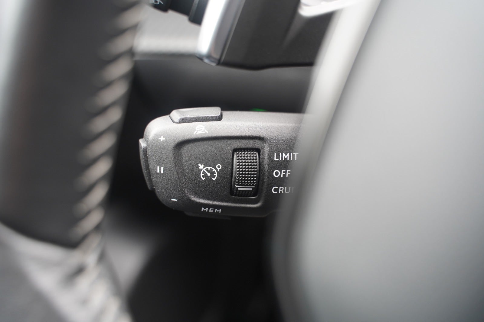 Billede af Peugeot 2008 1,2 PureTech 130 Allure Pack EAT8