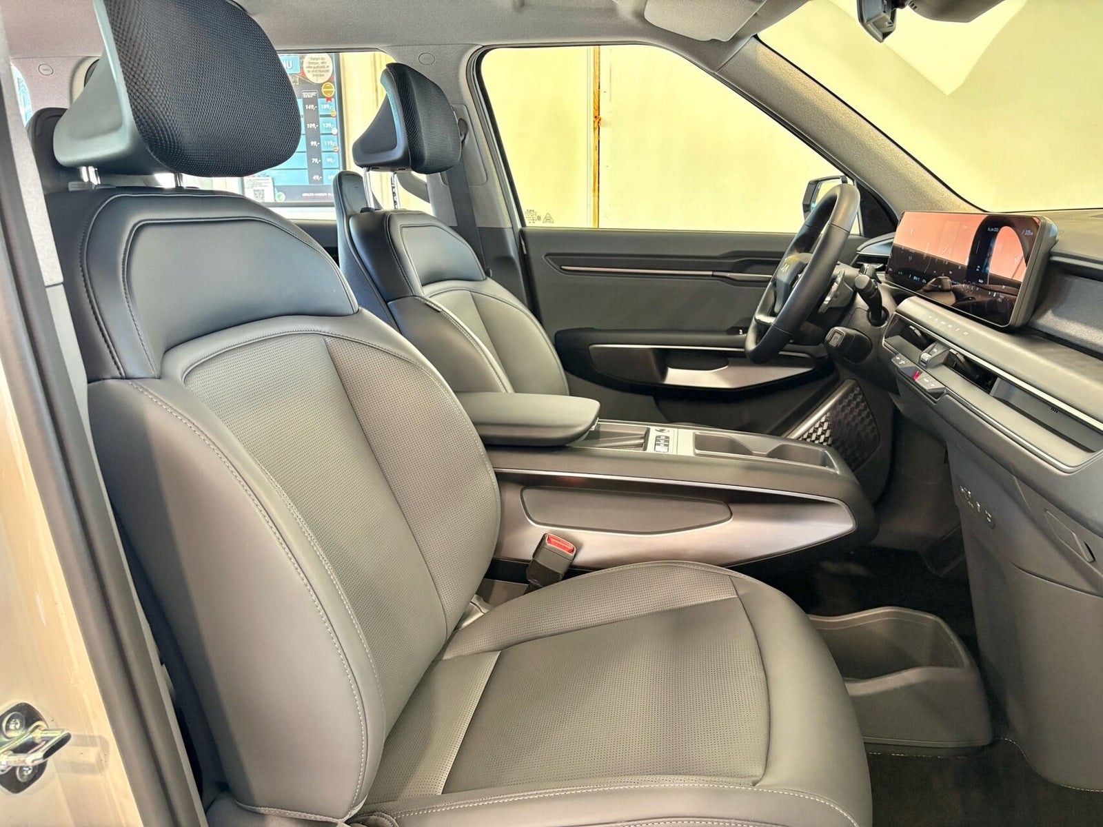 Kia EV9 Standard Range Upgrade RWD 7prs